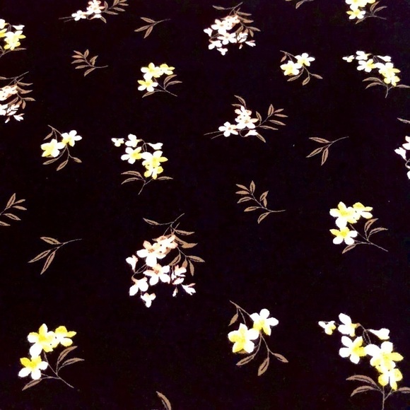 LOFT Soft Comfy Black Floral Ponte Floral Skirt Elastic Waist Size XS - Picture 2 of 5
